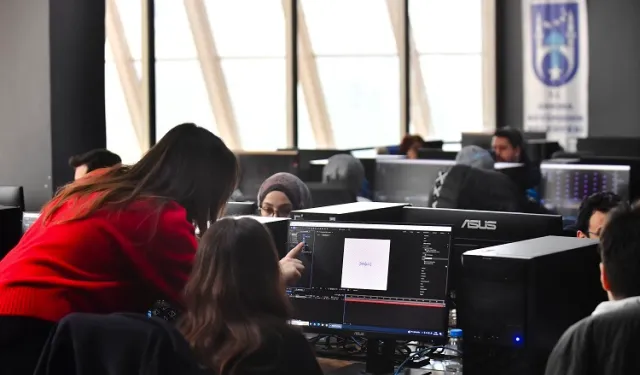 Akademi Ankara Eğitimleri Tam Gaz Sürüyor