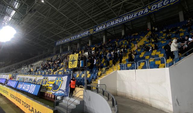 Gençlerbirliği, Ankaragücü'nü Farklı Yendi: Yönetim İstifa Sloganları Atıldı