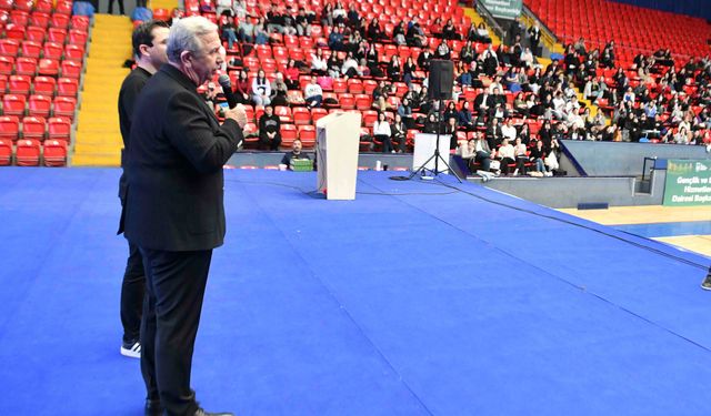 Mansur Yavaş Üniversite Adayı Gençlerle Buluştu