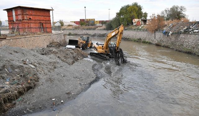 Mansur Yavaş Döneminde ASKİ'den Dev Temizlik Harekatı