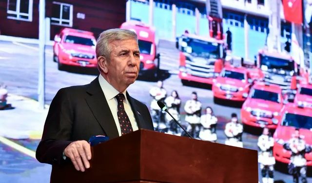 Mansur Yavaş 300 Yeni İtfaiye Personeli İle Bir Araya Geldi