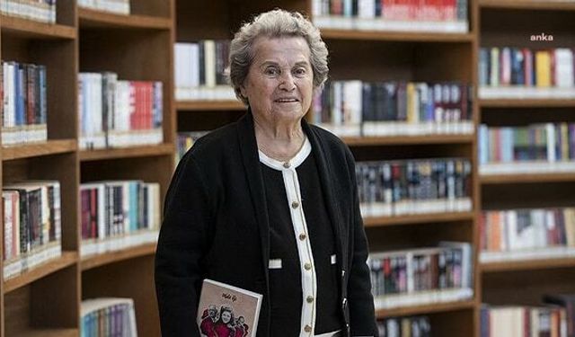 Türk Edebiyatının "Mona Roza"sı Muazzez Akkaya Hayatını Kaybetti