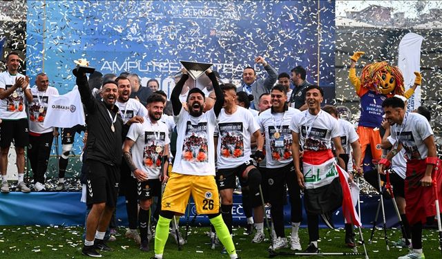 Mansur Yavaş, Ampute Futbol Takımı'nı Tebrik Etti