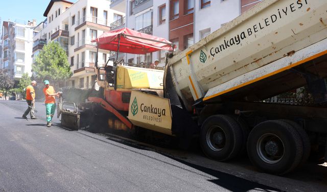 Çankaya Belediyesi Asfalt Serim Çalışmalarına Hız Verdi