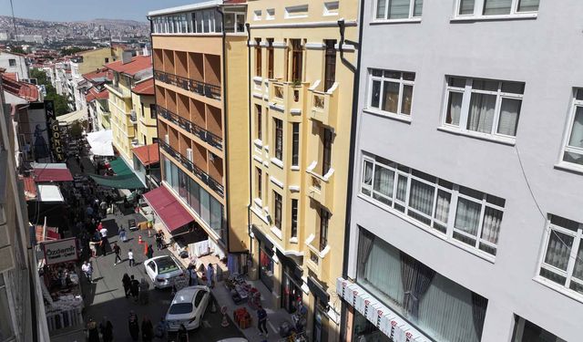 Ankara Büyükşehir Belediyesi, Çıkrıkçılar Yokuşu Sokağı’nı Yeniliyor