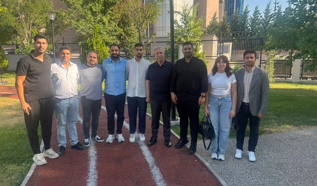 Mansur Yavaş Adana’dan Silivri’ye Yürüyen CHP’li Gençleri Ziyaret Etti