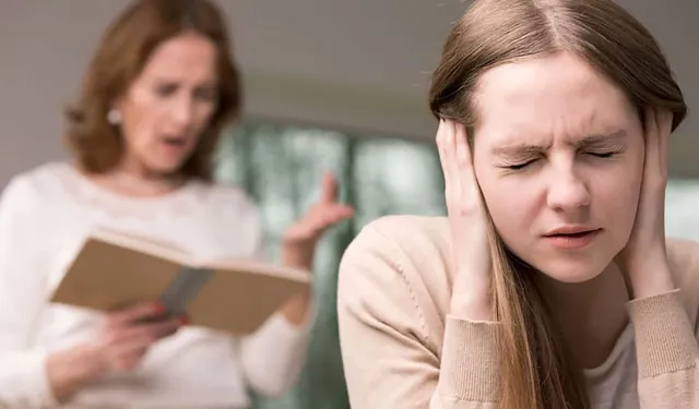 Ergenlikte Güvenli İletişim İçin 6 İpucu