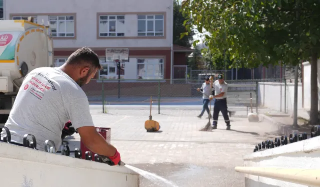 Keçiören'de Okullar Temizleniyor
