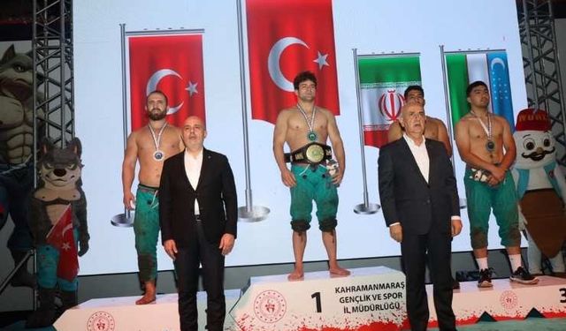 ABB ASKİ Spor Kulübü'nden Karakucak Dünya Güreş Şampiyonası’nda İki Altın Madalya