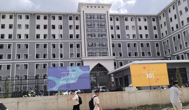 "Yurtta Soğuk Suyla Duş Alan Öğrenci Kalp Krizi Sonucu Öldü"