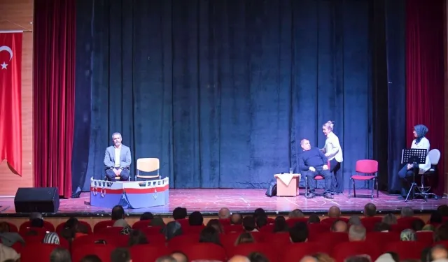 Ankara Büyükşehir Belediyesi’nin "Mahallede Tiyatro Var" Etkinliği Beypazarı'nda Seyirciyle Buluştu