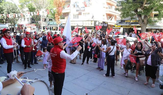 Çankayalılar, Cumhuriyet Bayramı'nda Bando İle Yürüdü