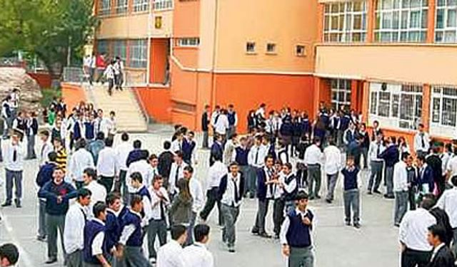 Pazartesi Günü Tüm Okullarda Uygulanacak!