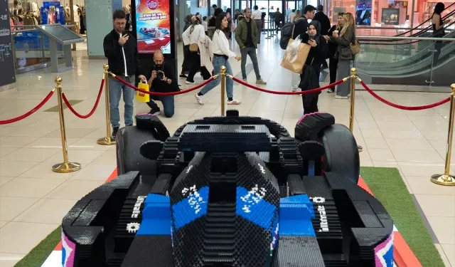 Ankara'da 400 Bin LEGO ile Formula 1 Aracı Sergilendi