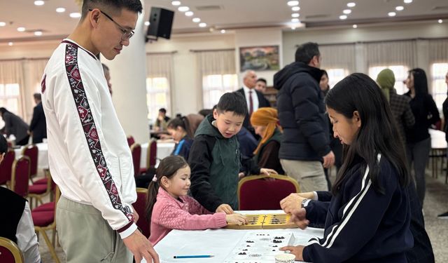 Türk Dünyası Zeka Oyunları Turnuvası Sincan'da Başladı