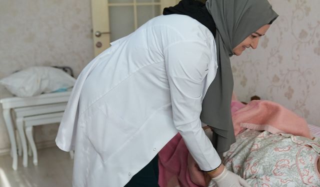 Gölbaşı'nda Evde Bakım Hizmeti Yaşlı ve Hastaların Hayatını Kolaylaştırıyor