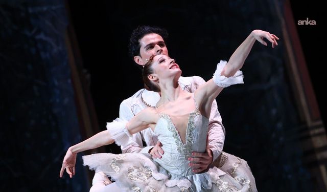 Fındıkkıran Balesi Çankaya Belediyesi Atatürk Sanat Merkezi'nde