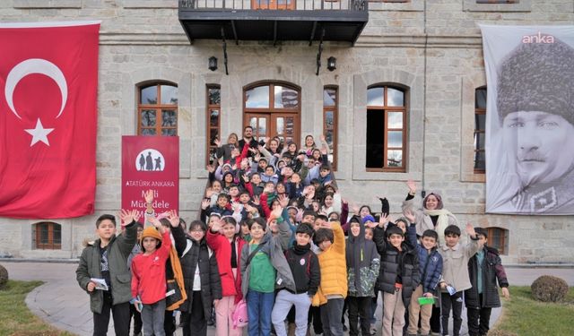Miniklerden Keçiören Belediyesi Atatürk Ankara Milli Mücadele Müzesi Ziyareti
