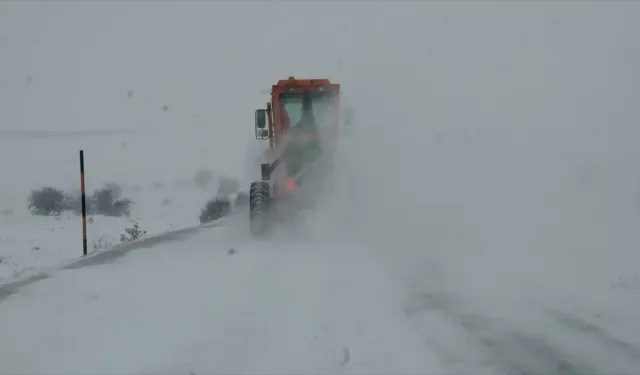 Beypazarı'nda Kar Yağışı Etkili Oldu