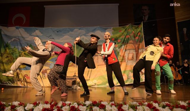 “Keloğlan ve Becerikli Eşeği” Tiyatro Oyunu, Kahramankazanlı Miniklerle Buluştu