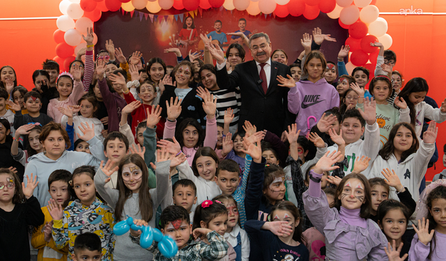 Gölbaşı Belediye Başkanı Odabaşı, Çocuklarla Şenlik Alanında Buluştu