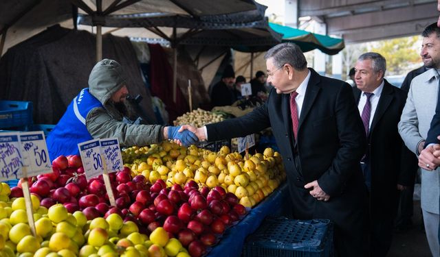 Gölbaşı Belediye Başkanı Odabaşı Pazarcı Esnafıyla Buluştu