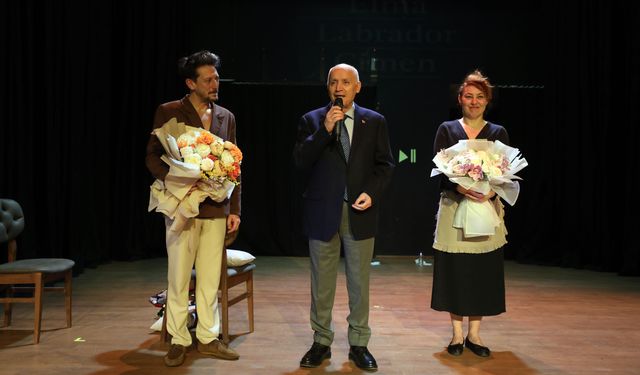 Yenimahalle Tiyatro Festivali Doludizgin