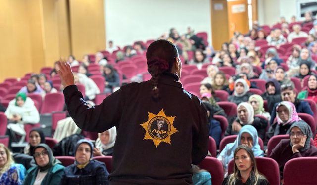 Sincan'da Annelere Yönelik Uyuşturucu İle Mücadele Semineri