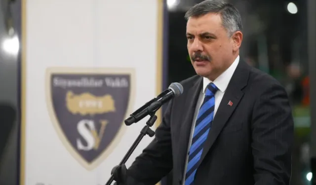 İçişleri Bakanı Mustafa Çiftçi, Siyasallılar Vakfı’nın İftarında Mezun ve Öğrencilerle Buluştu