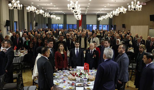 Çankaya Belediye Başkanı Ramazan Ayının İlk İftarını Vatandaşlarla Birlikte Çadırda Yaptı