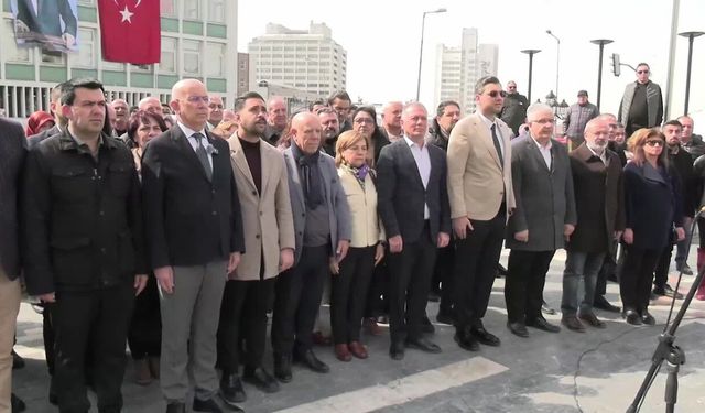 18 Mart Çanakkale Zaferi: CHP Ankara İl Örgütü Atatürk Anıtı'na Çelenk Bıraktı