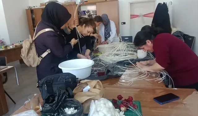 Nallıhan'daki ADEM'de 230 Kadın Kurslara Katılıyor