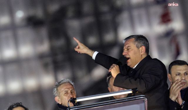 Özgür Özel: "Saraçhane’de Karşılarında Milleti Buldular. Durmuyoruz, Teslim Olmuyoruz"