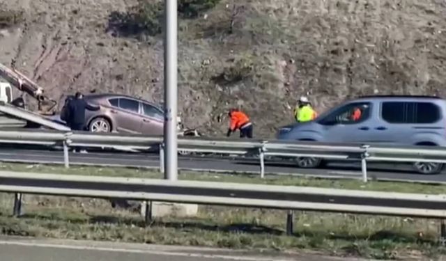 Ankara'da 2 Araç Çarpıştı: 5 Kişi Öldü!