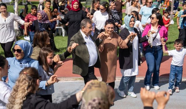 Gölbaşı Belediyesi'nden Anneler Günü Etkinliği