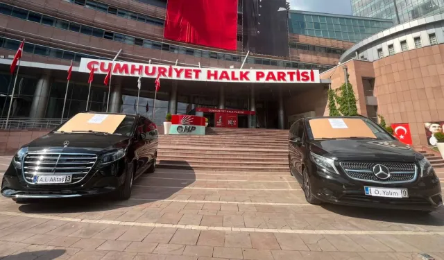 Özgür Karabat: İki Araç da Partinin Parasıyla Alındı, Biri Bizzat Kılıçdaroğlu Tarafından Makam Aracı Olarak Kullanıldı