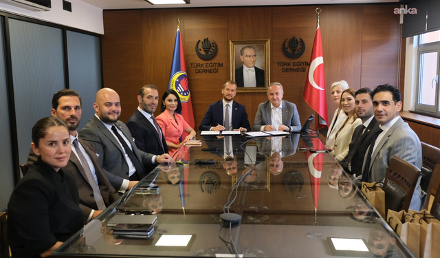 TÜGİAD Ankara ile TED'den 20 Öğrenciye Burs