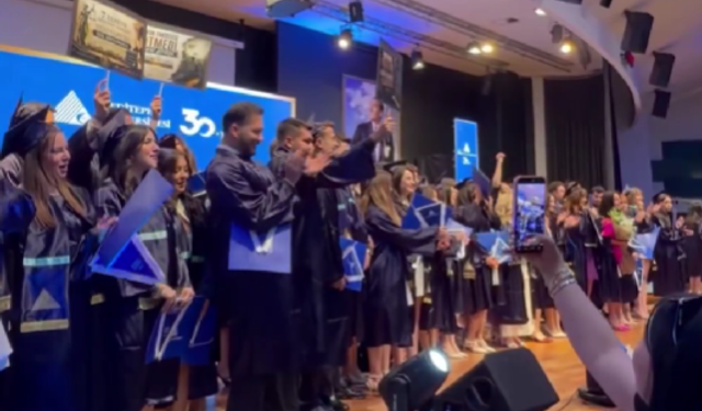 YÖK'ten Yeditepe Üniversitesi'nde Ayet Yazılı Pankartın Kapatılmasına Soruşturma