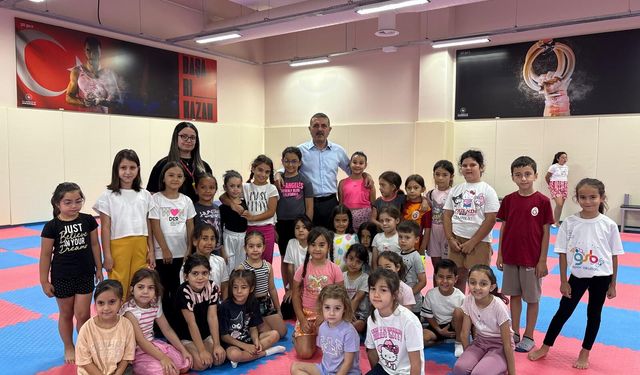Sincan Belediye Başkanı Ercan'dan Sincan Spor Kompleksi Ziyareti