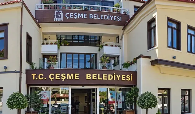Çeşme Belediyesi’ne Operasyon: Başkan Yardımcısı Emre Can Durmaz Gözaltına Alındı