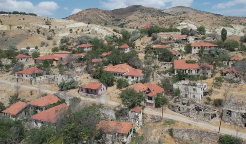 Ankara'nın Yanı Başında Terk Edilmiş Issız Bir Köy
