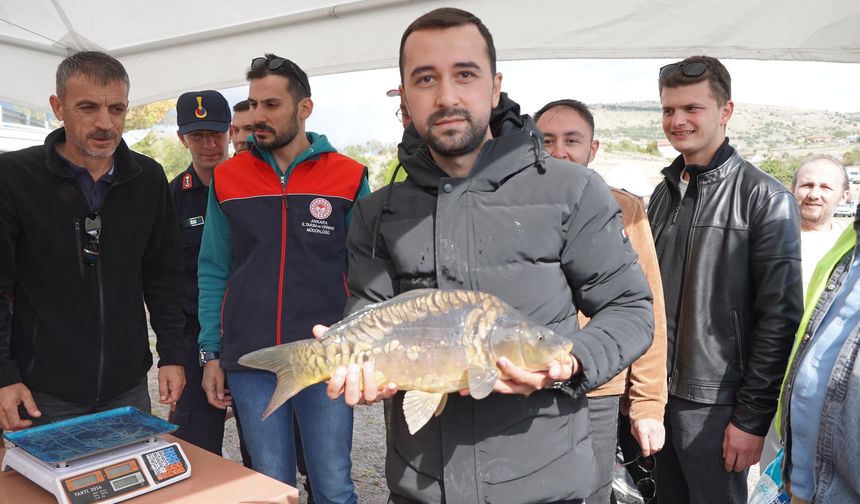 Kızılcahamam’da Nefes Kesen Rekabet: Balık Avı Tutkunları Ödüller İçin Yarıştı