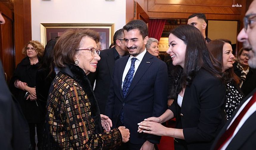 Çankaya Belediye Başkanı Güner, "Bir Cumhuriyet Şarkısı"nın Galasına Katıldı