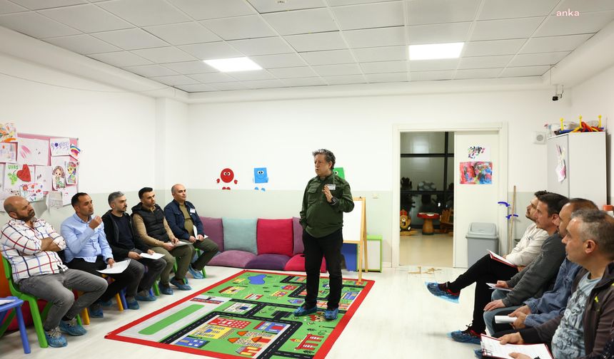 Çankaya Belediyesi'nin AÇEV İş Birliğiyle Düzenlediği "Baba Destek Programı" Devam Ediyor