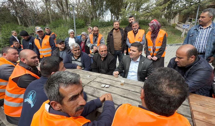 Şereflikoçhisar Belediye Başkanı Koçak'tan İşçilere 1 Mayıs İkramiyesi