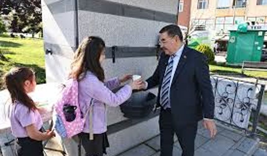 Gölbaşı Belediyesi'nden Vatandaşlara Çorba İkramı