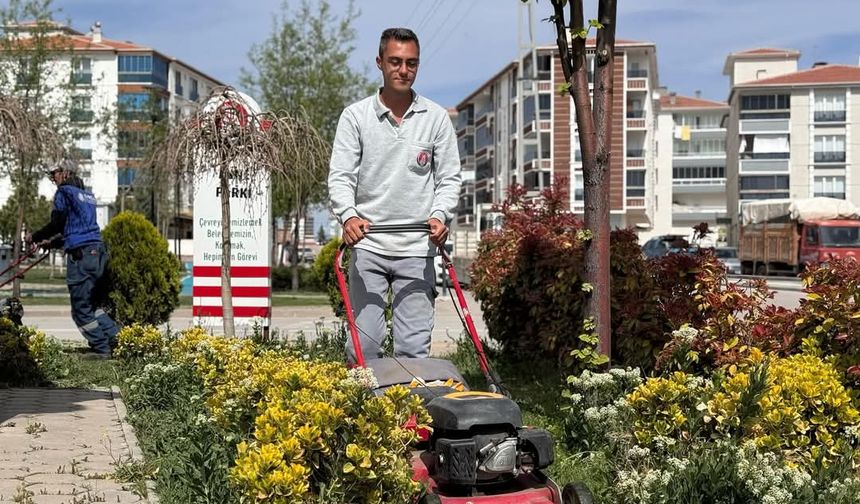 Sincan'da Parklar Yaza Hazırlanıyor