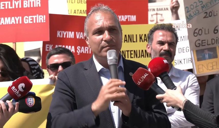 Ek Atama İsteyen Öğretmenlerden "Tabutlu" Protesto