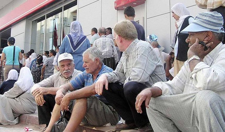 Emekli Olup da Çalışan Sayısı 2 Milyonu Aştı
