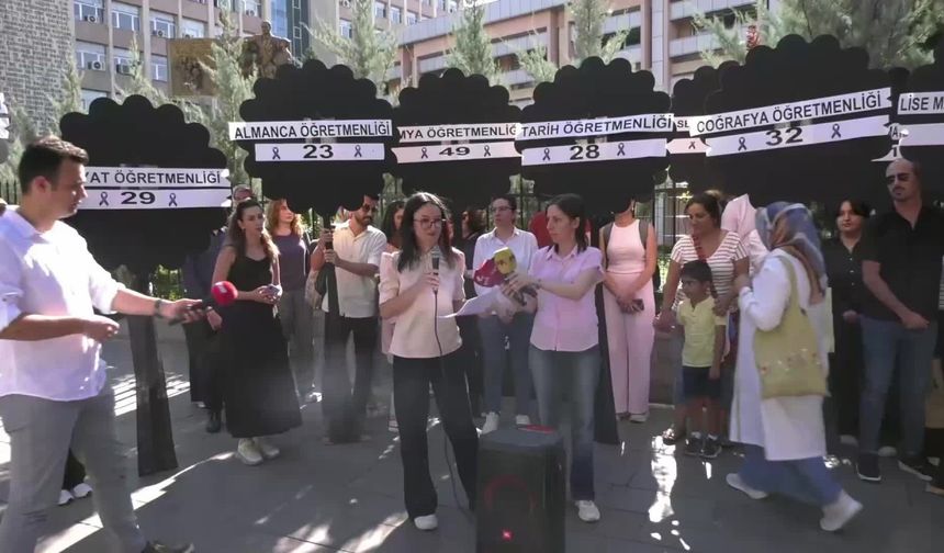 KPSS Mağduru Öğretmenler 15 Bin Ek Atama İstiyor